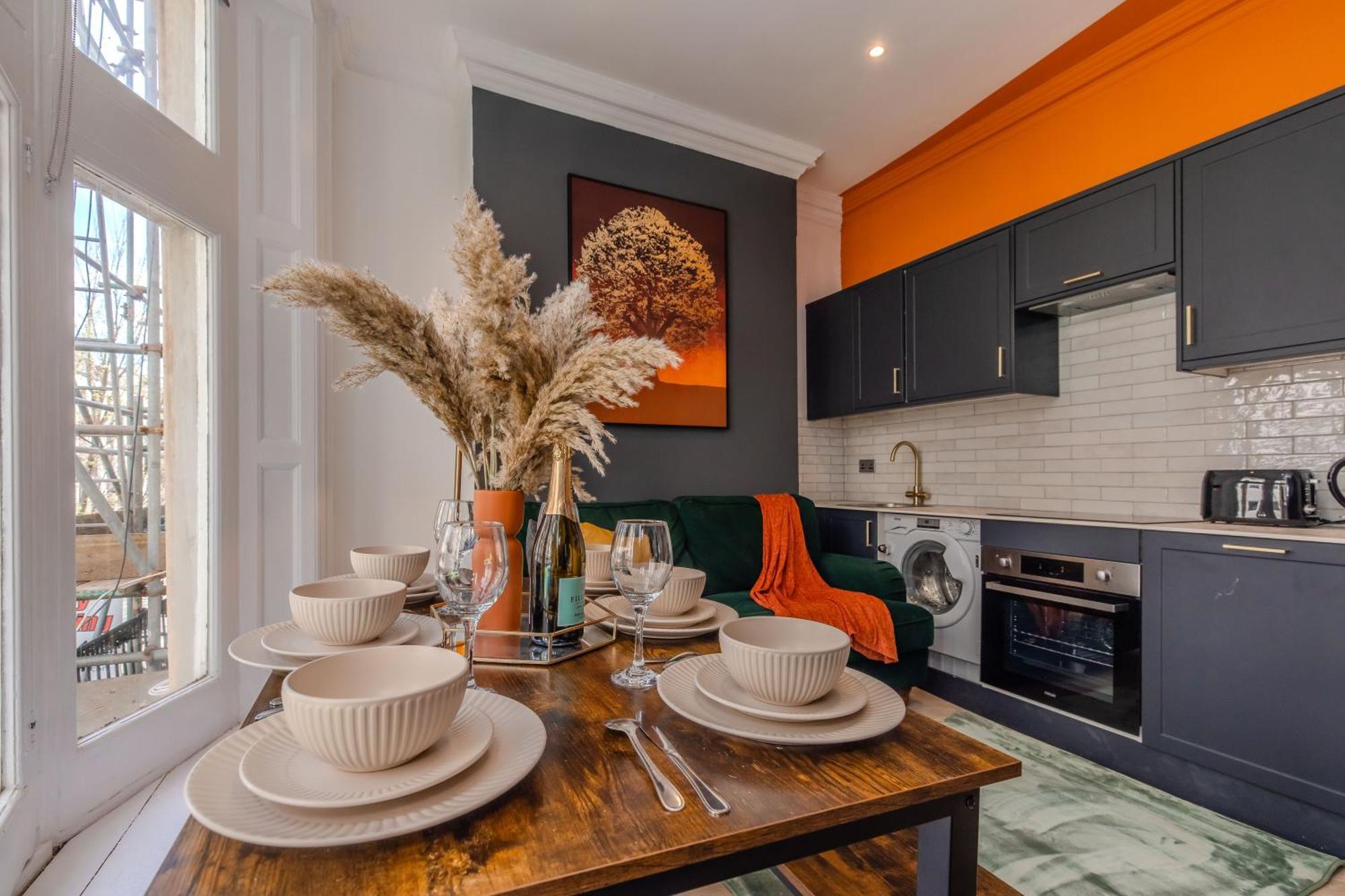 2 Bedroom Flat Next To Brighton Station & Beach I Sleep 8 Guests المظهر الخارجي الصورة