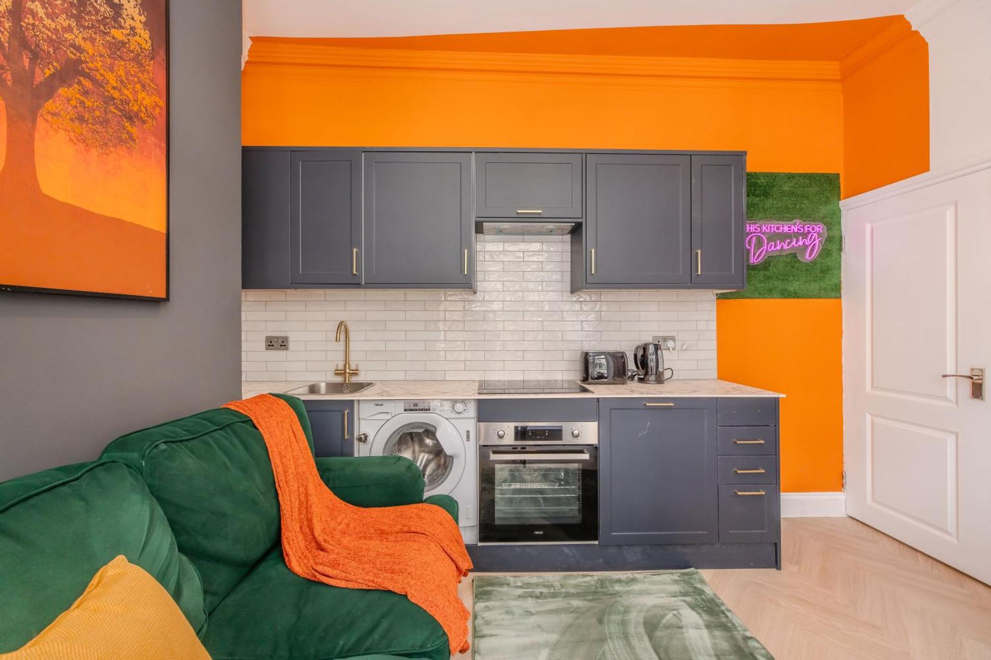 2 Bedroom Flat Next To Brighton Station & Beach I Sleep 8 Guests المظهر الخارجي الصورة