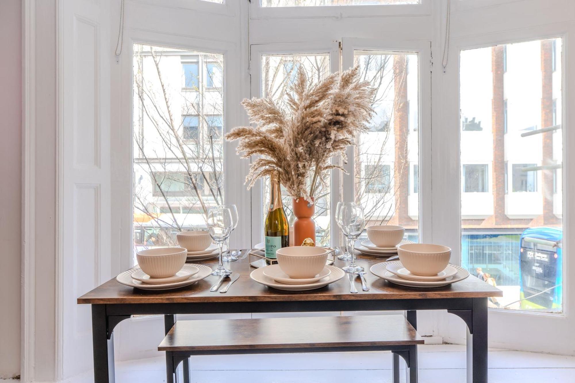 2 Bedroom Flat Next To Brighton Station & Beach I Sleep 8 Guests المظهر الخارجي الصورة